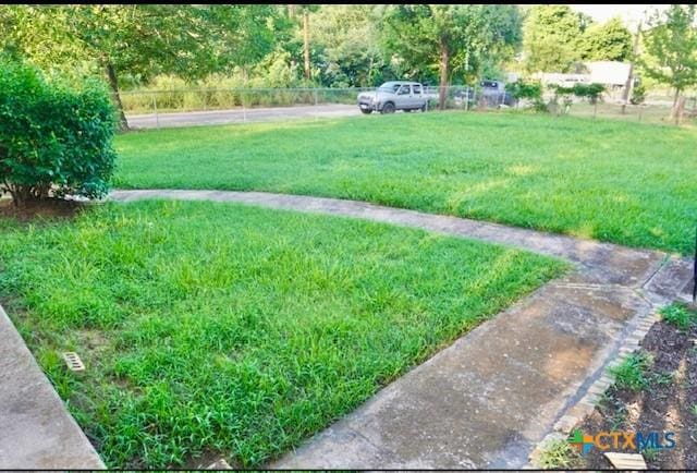 141 Jackson St, Elgin, TX 78621 - photo 7