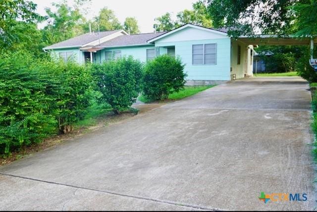 141 Jackson St, Elgin, TX 78621 - photo 2