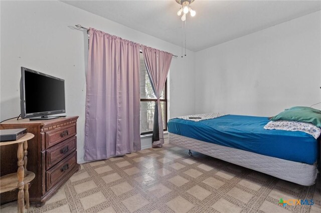 2080 Allison Rd, Martindale, TX 78655 - view of bedroom