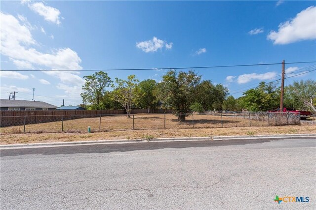 1602 Cummings St, Luling, TX 78648