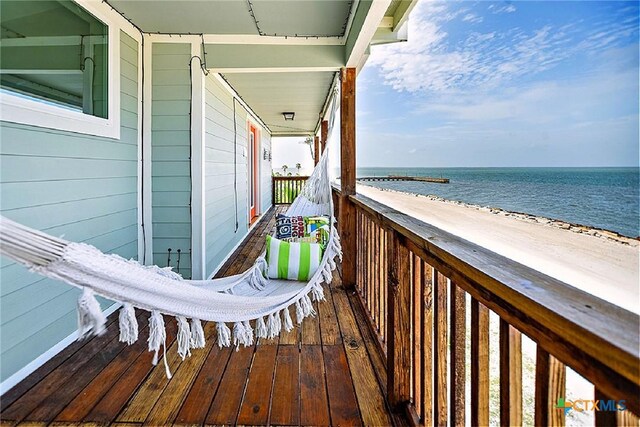 1265 N Ocean Dr, Port Lavaca, TX 77979 - balcony with a view of the beach and a water view