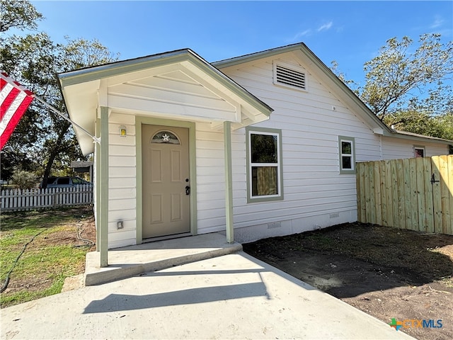 view of front of house