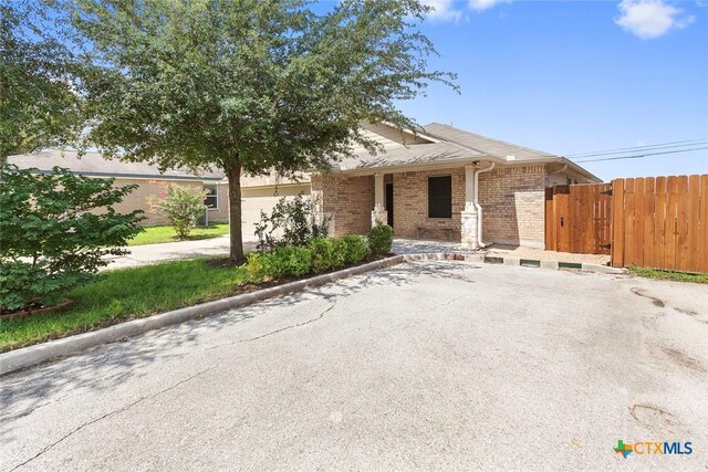 1970 Intrepid Dr, Buda, TX 78610 - photo 4