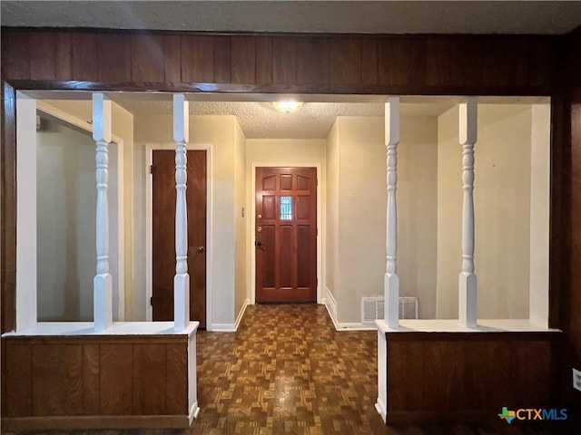 2110 Pamela Rd, Temple, TX 76502 - entrance foyer with baseboards