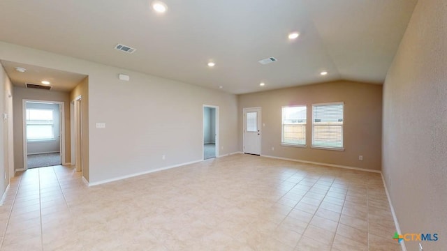 empty room featuring visible vents and recessed lighting