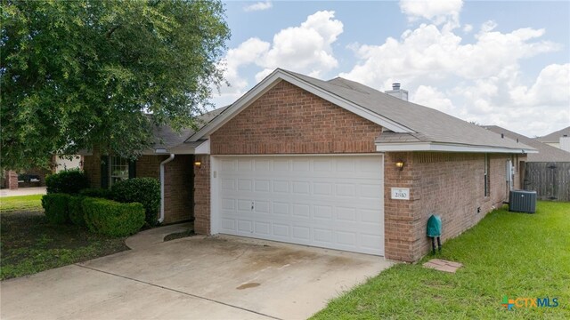 2810 Scottsdale Dr, Killeen, TX 76543 - kitchen featuring white appliances, a peninsula, tasteful backsplash, and light tile patterned floors