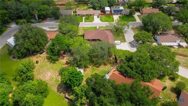1233 Oakcrest Dr, Pleasanton, TX 78064 - aerial perspective of suburban area