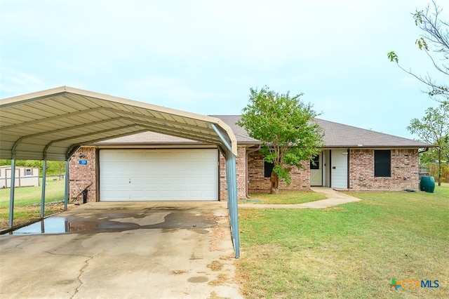 ranch-style house featuring a front lawn and a carport