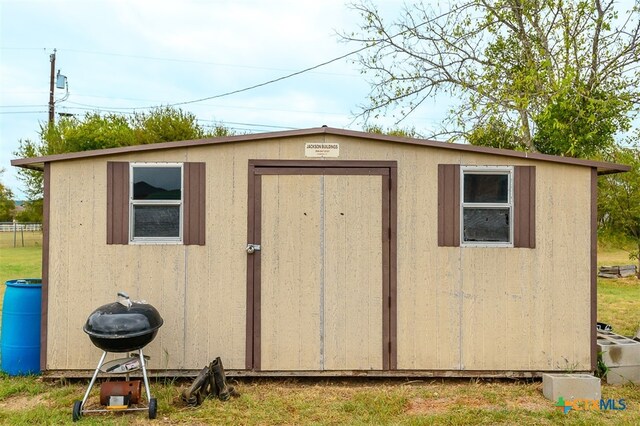 view of outdoor structure