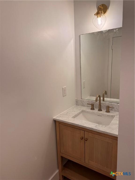 1000 Advance St, San Marcos, TX 78666 - bathroom featuring vanity