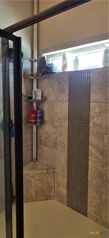 1122 Windy Hill Rd, Harker Heights, TX 76548 - bathroom with tiled shower