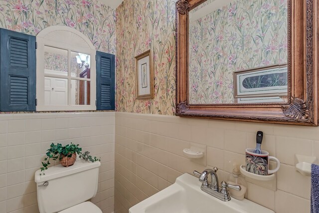 1367 Kent Point Rd, Kilmarnock, VA 22482