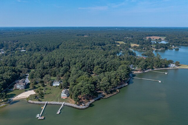 1367 Kent Point Rd, Kilmarnock, VA 22482