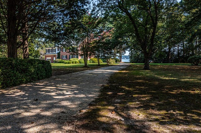 1367 Kent Point Rd, Kilmarnock, VA 22482