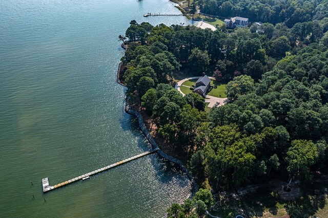 1367 Kent Point Rd, Kilmarnock, VA 22482