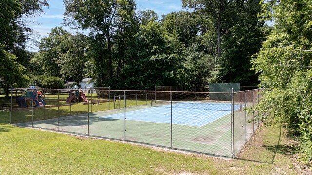 352 Berkshire Dr, Reedville, VA 22539 - photo 10