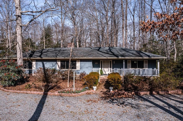 59 Hickory Rd, Lancaster, VA 22503 - ranch-style home featuring covered porch