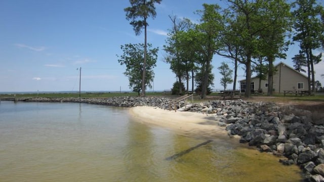 view of water feature