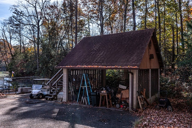 view of outbuilding