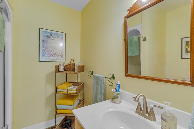 bathroom with vanity