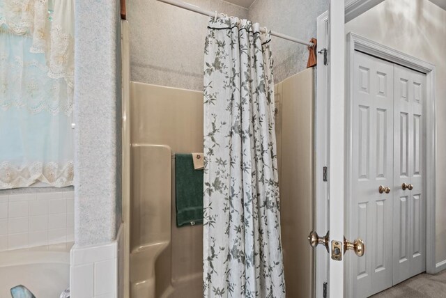 1753 N Independence Dr, Montross, VA 22520 - full bath featuring a tub to relax in and curtained shower