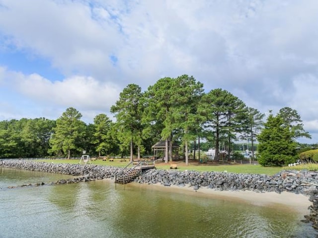 view of water feature