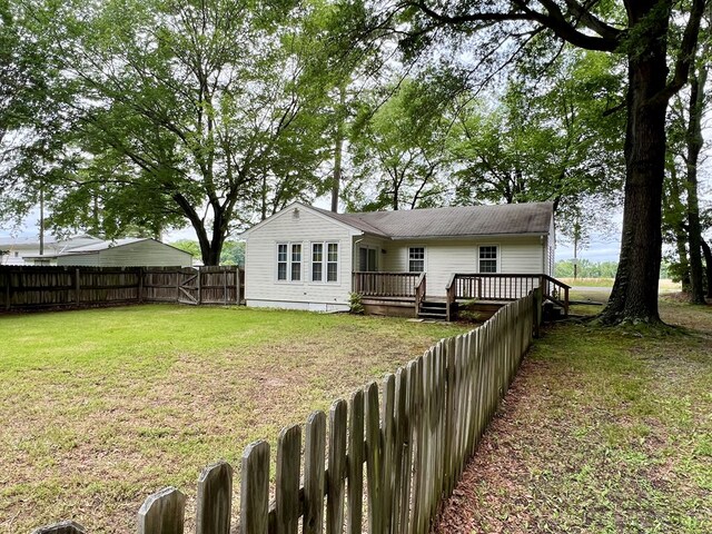 2048 Lake Rd, Lottsburg, VA 22511 - back of property featuring a wooden deck