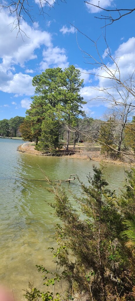922 Skipjack Rd, Kinsale, VA 22488