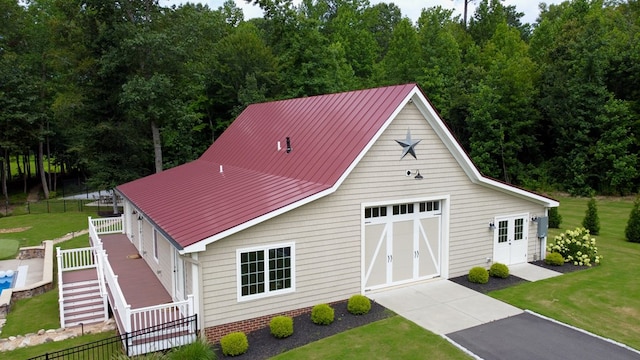 view of front of home with a front yard