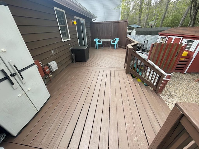 deck featuring fence