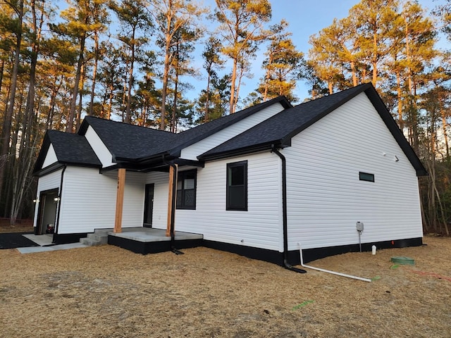 view of front of house featuring a porch