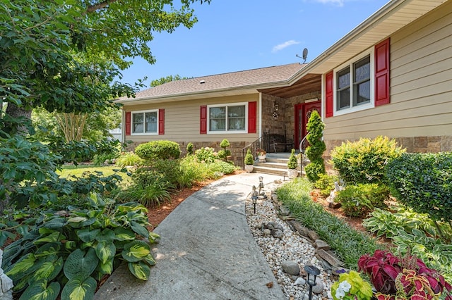 309 Nomini Bay Dr, Montross, VA 22520 - entrance to property with stone siding