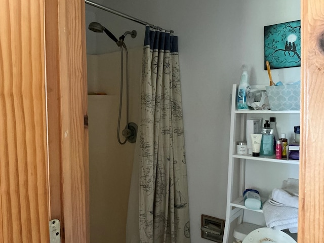 2884 Lake Rd, Lottsburg, VA 22511 - bathroom featuring a shower with curtain