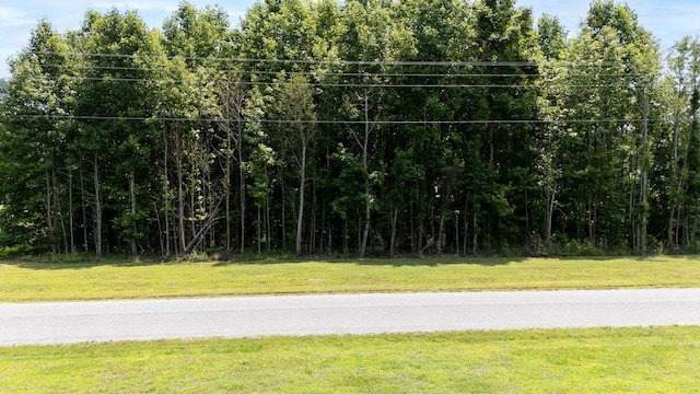 670 Hardings Wharf Dr, Kilmarnock, VA 22482