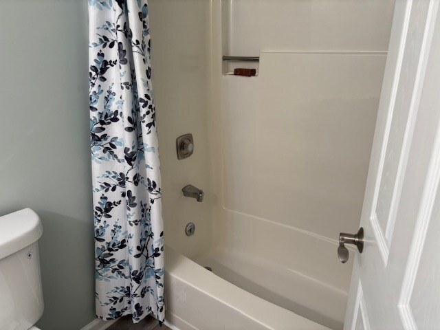890 Gordon Way, Montross, VA 22520 - bathroom featuring shower / bath combo and toilet