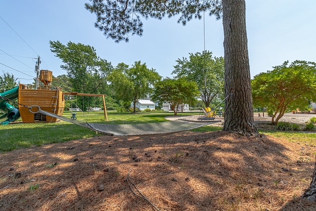 324 Bayberry Ln, Reedville, VA 22539 - view of green lawn