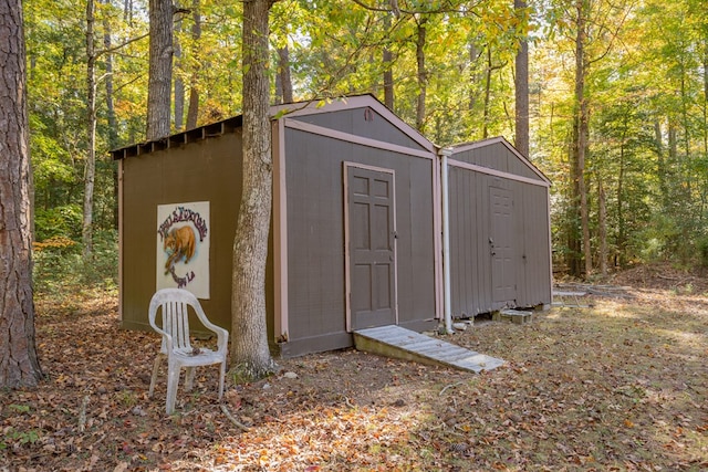 view of outbuilding