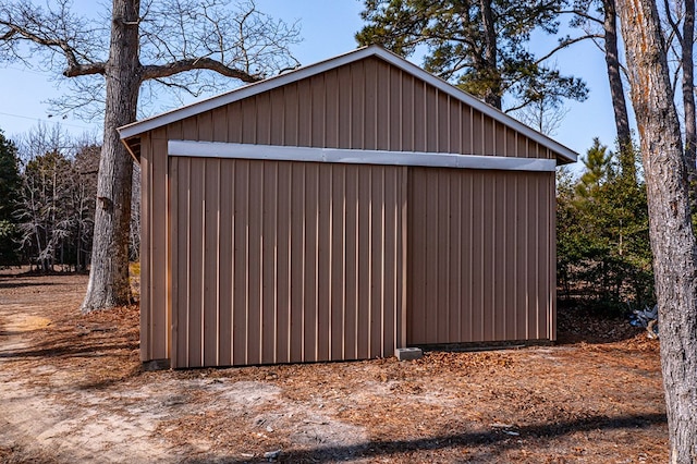 view of outbuilding