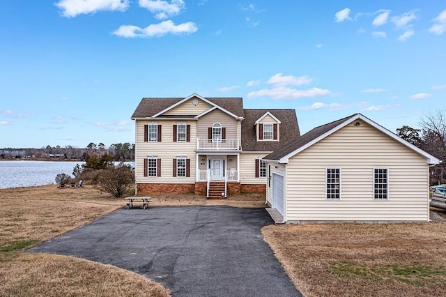 368 Hale Dr, Lancaster, VA 22503 - traditional-style home featuring driveway, a water view, and a balcony