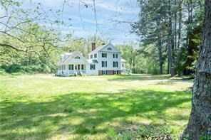 525 Main St, Mathews, VA 23109 - view of yard