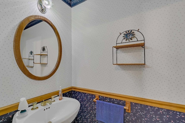 10114 New Hope Ct, Gloucester, VA 23061 - bathroom with wallpapered walls and a sink