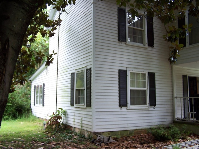 view of home's exterior