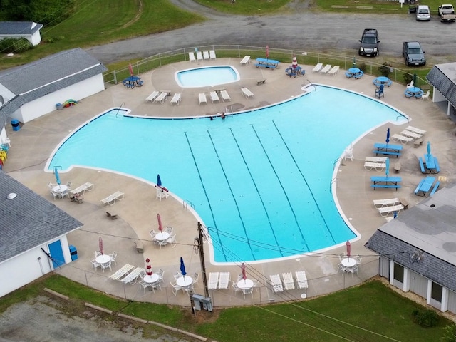 view of swimming pool featuring a patio