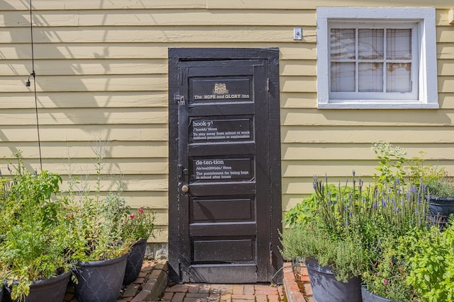 view of entrance to property