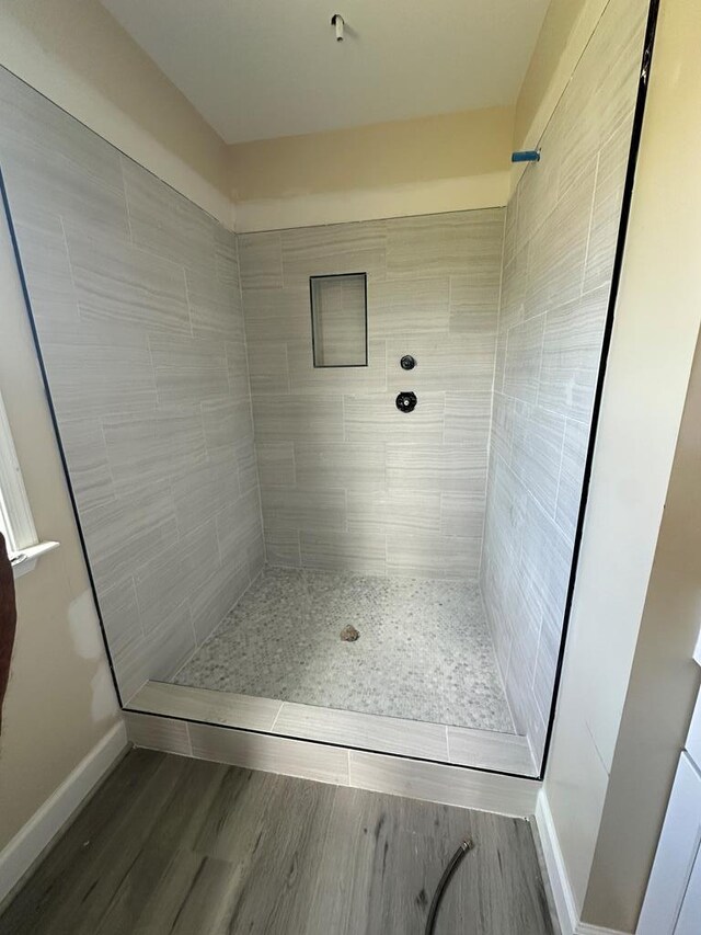 bathroom featuring shower / bathtub combination