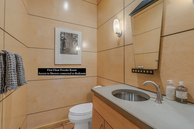 783 King Carter Dr, Irvington, VA 22480 - bathroom with vanity and toilet