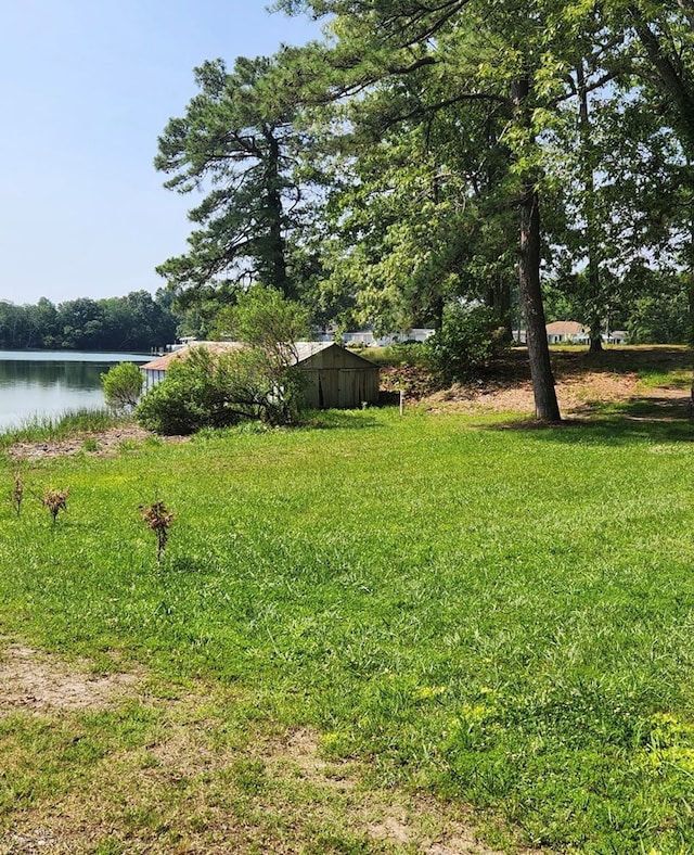 237 Hickory Ln, Reedville, VA 22539 - view of green lawn with a water view