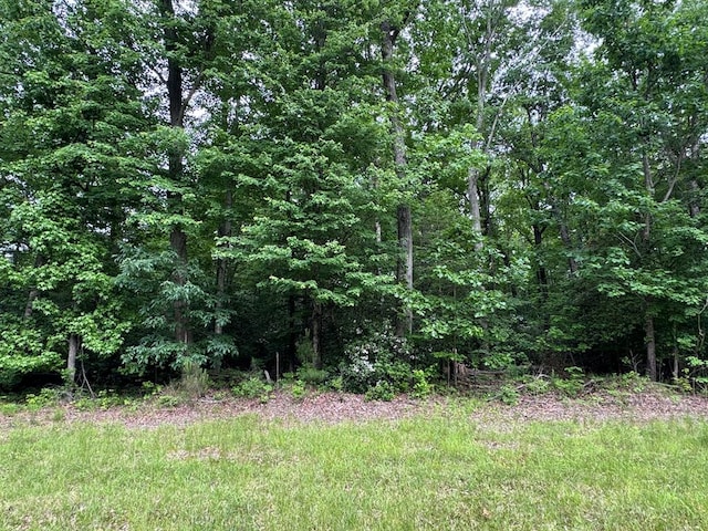 21-23 Bay Quarter Rd, Heathsville, VA 22473