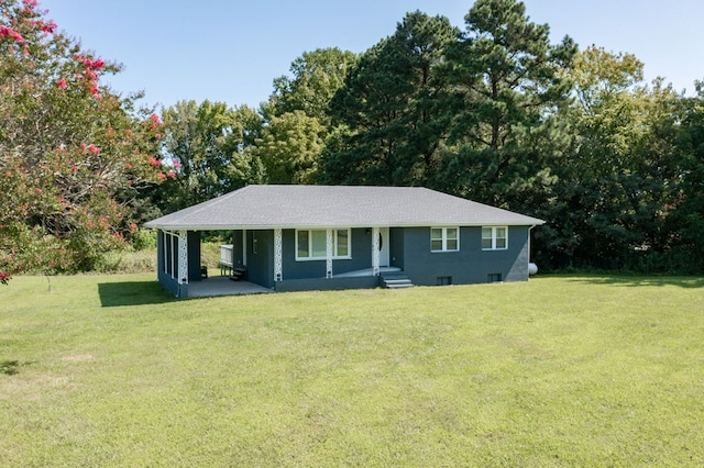 single story home featuring a carport and a front lawn