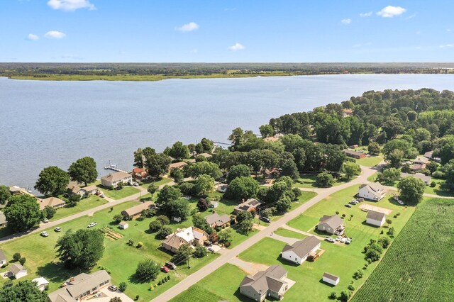 181 W Banbury Rd, Tappahannock, VA 22560